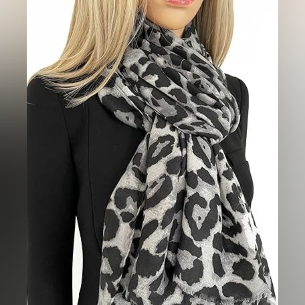 All Jazzed Up Leopard Print Scarf